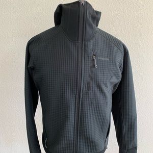Patagonia Dual Aspect hooded Jacket (Rare).